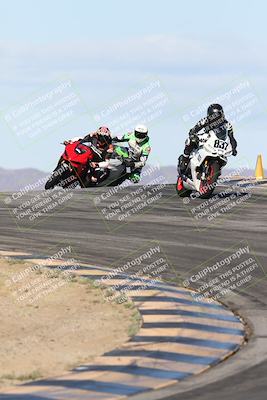 media/Nov-16-2025-Race Pace (Sun) [[8c5fa54630]]/Verified Riders/1-Turns 9 and 10 (925am)/